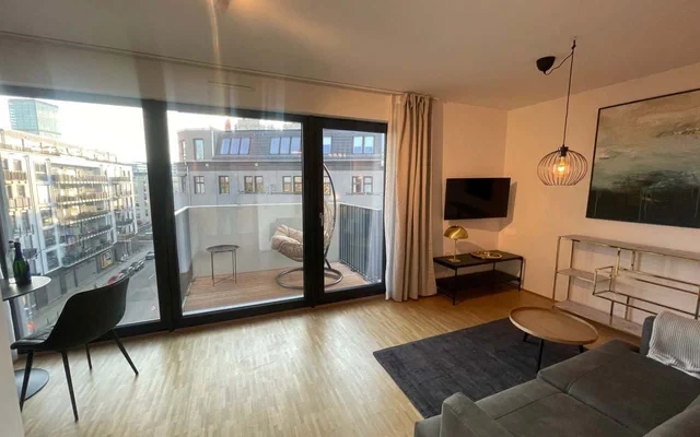 Neues modernes 1,5 Zimmer Apartment mit viel Sonne nahe Ostkreuz 3
