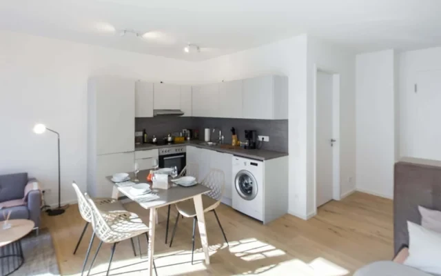 Fully furnished luxurious studio apartment in Prenzlauerberg 3
