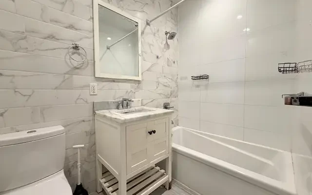 1109 36th avenue, Astoria 3