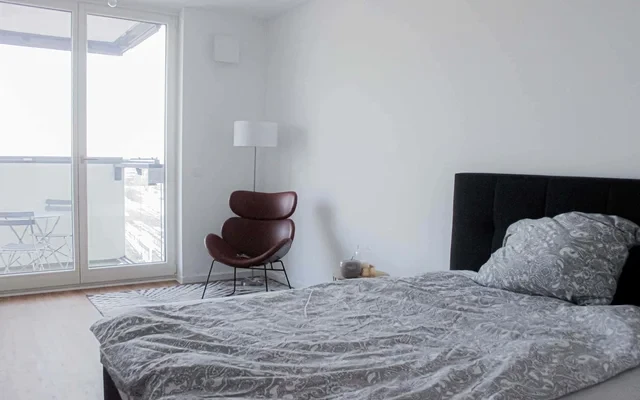 New furnished 1 Room Studio, Balcony, 25 mins to Alexanderplatz 4
