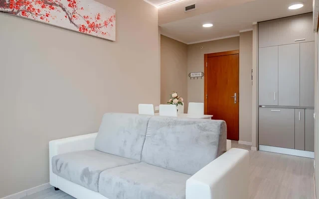 Regina Apartment 2