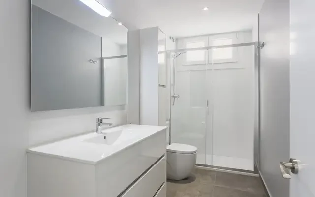 apartment near Roger de flor 0