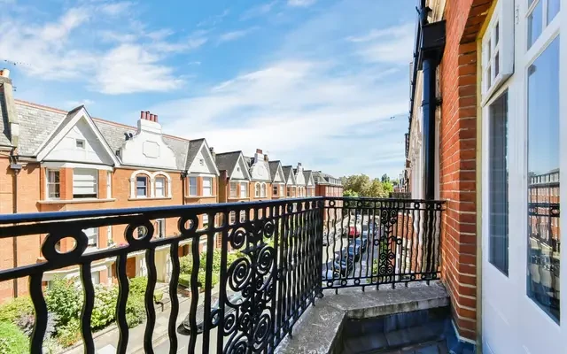 Antrim Mansions, Antrim Road, Belsize Park, London, NW3 4XT 3