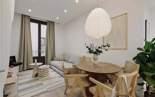 Praiano - 2 bedrooms, balcony and terrace in Ciutat Vella 1