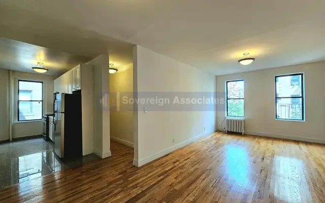 282 Cabrini Boulevard 4
