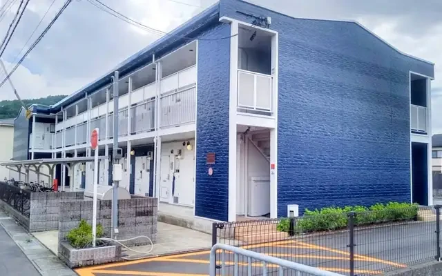 レオパレス華 - Nantan student accommodation