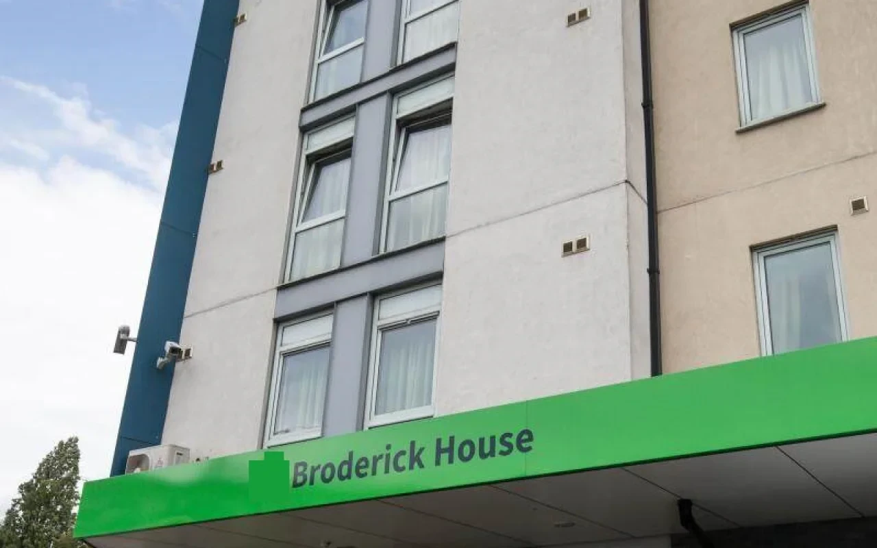 iQ Broderick House 2
