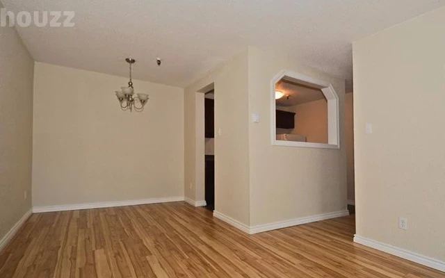 2 Bedrooms Apartment Near Park 2