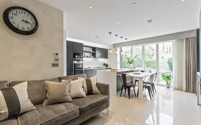 Brewery Lane, Twickenham, TW1 1AW 4