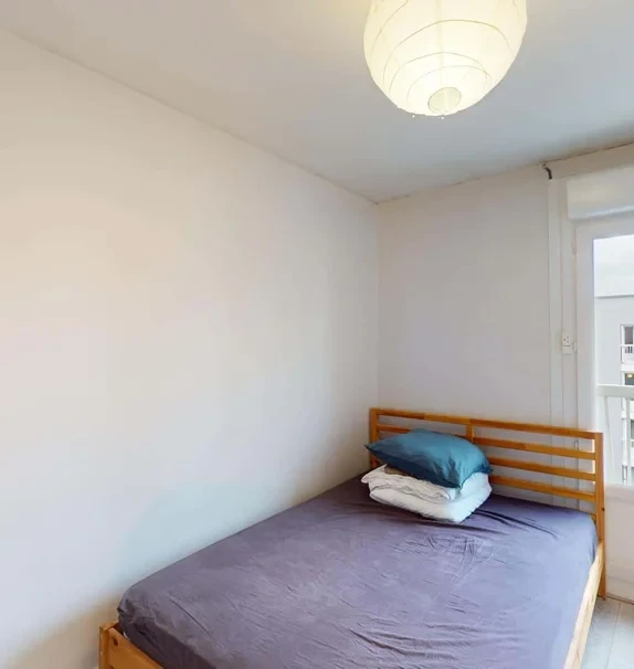 Room in Résidence Saint-Jean-Baptiste de la Salle, Rennes for 69 m² with 3 bedrooms
