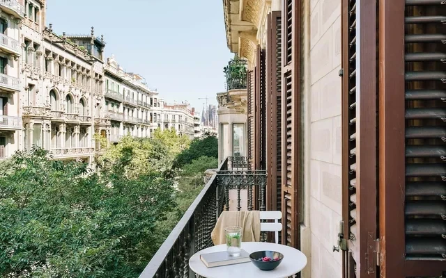 Pontone - 2 bedrooms and balcony in Eixample dreta 1
