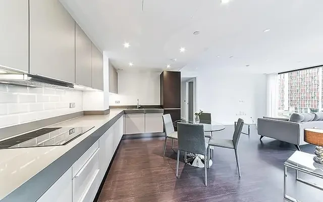 Kingwood House, Chaucer Gardens, London, E1 8QF 2