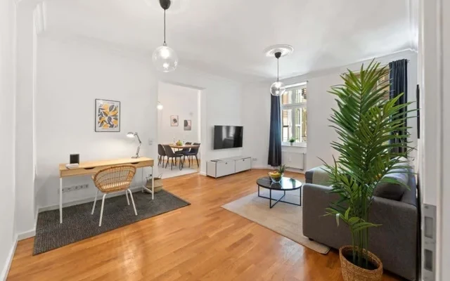 New modern apartment in the heart of Friedrichshain 0