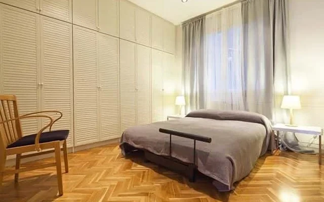 Tuset Apartment 4