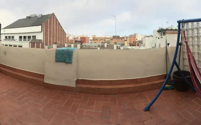 Cozy atic with private terrace in Barcelona center 2