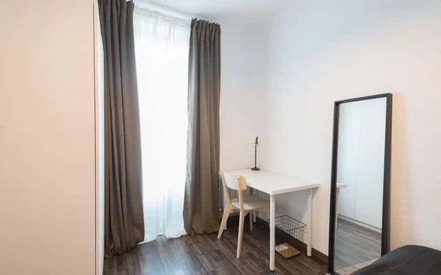 Calle Canos del Peral 6 5 DerES-15-006-001H 1