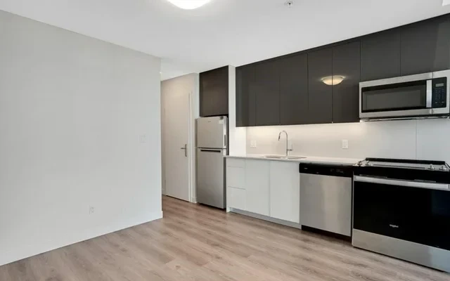 60 Frederick Street - Kitchener student accommodation - 1 bed 1 bath-1805