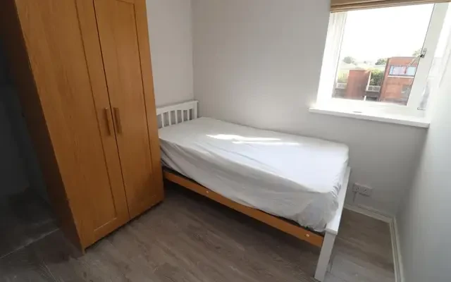 apartment in Ealing 1