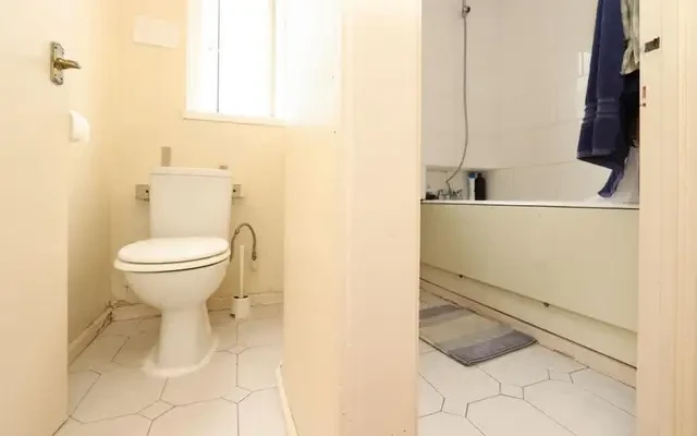 apartment in Mile End 3