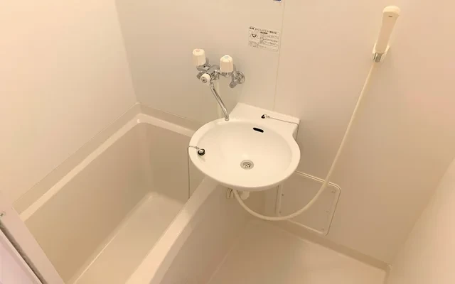 レオパレスプロスペリテA - chỗ ở sinh viên tại Hirosaki市 - 103号房间(带独立厨房)
