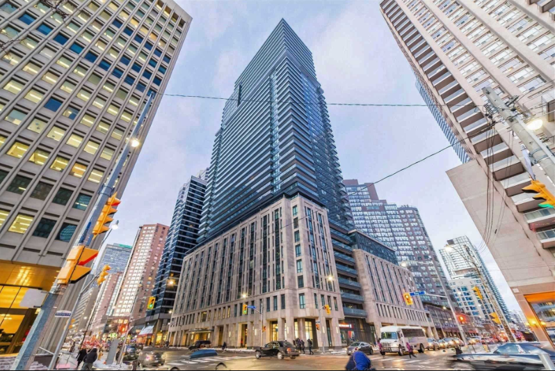 The Britt Condos(955 Bay)