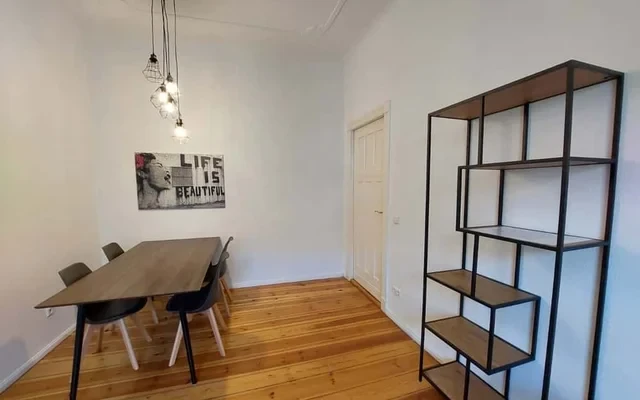 ESMERALDA - Schoene 2-Zimmer Wohnung nahe Treptower Park 3