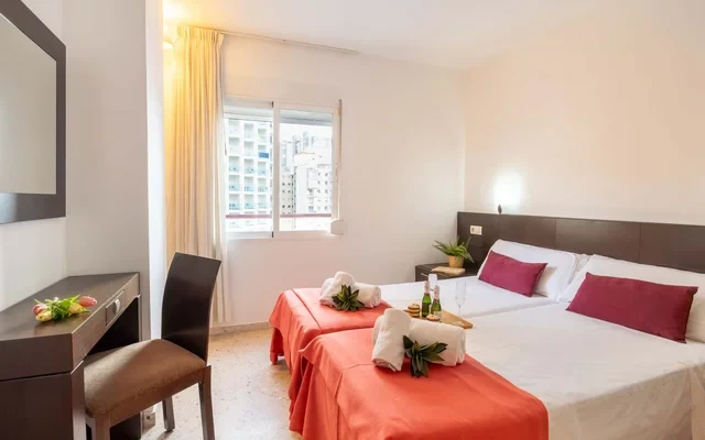 Benidorm Levante Beach 12B 3