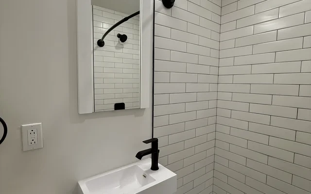 UCA - 3921 Pine Street 4