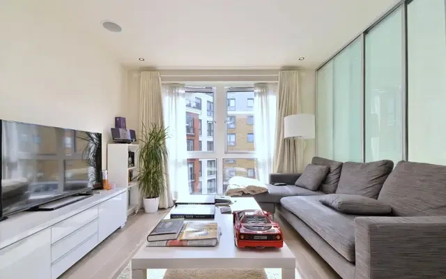 Doulton House, Chelsea Creek, 11 Park Street, Fulham, London, SW6 2FT 0