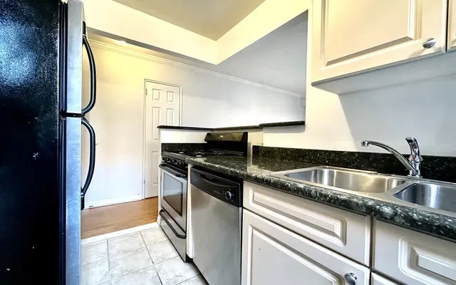 259 Bennett Avenue 3