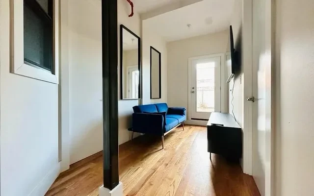 195 Menahan Street, Ridgewood 1