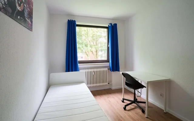 Koelner Landstr. 346, 40589 Dusseldorf 1