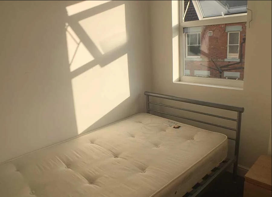 Halls E: One Bed Flats