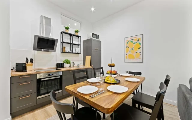 Unique modern apartment in an ideal location 3