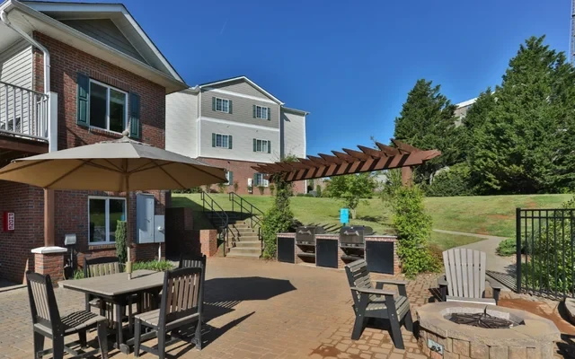 Ashford Park Apartments 4