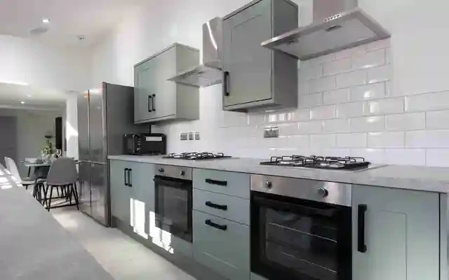 27 Sewells Walk 2