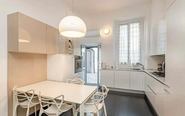 Apartment in Via Giorgio Giulini, Monza for 90 m² with 2 bedrooms 2