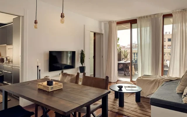 Takla - 2 bedrooms and terrace in Eixample Dreta 1