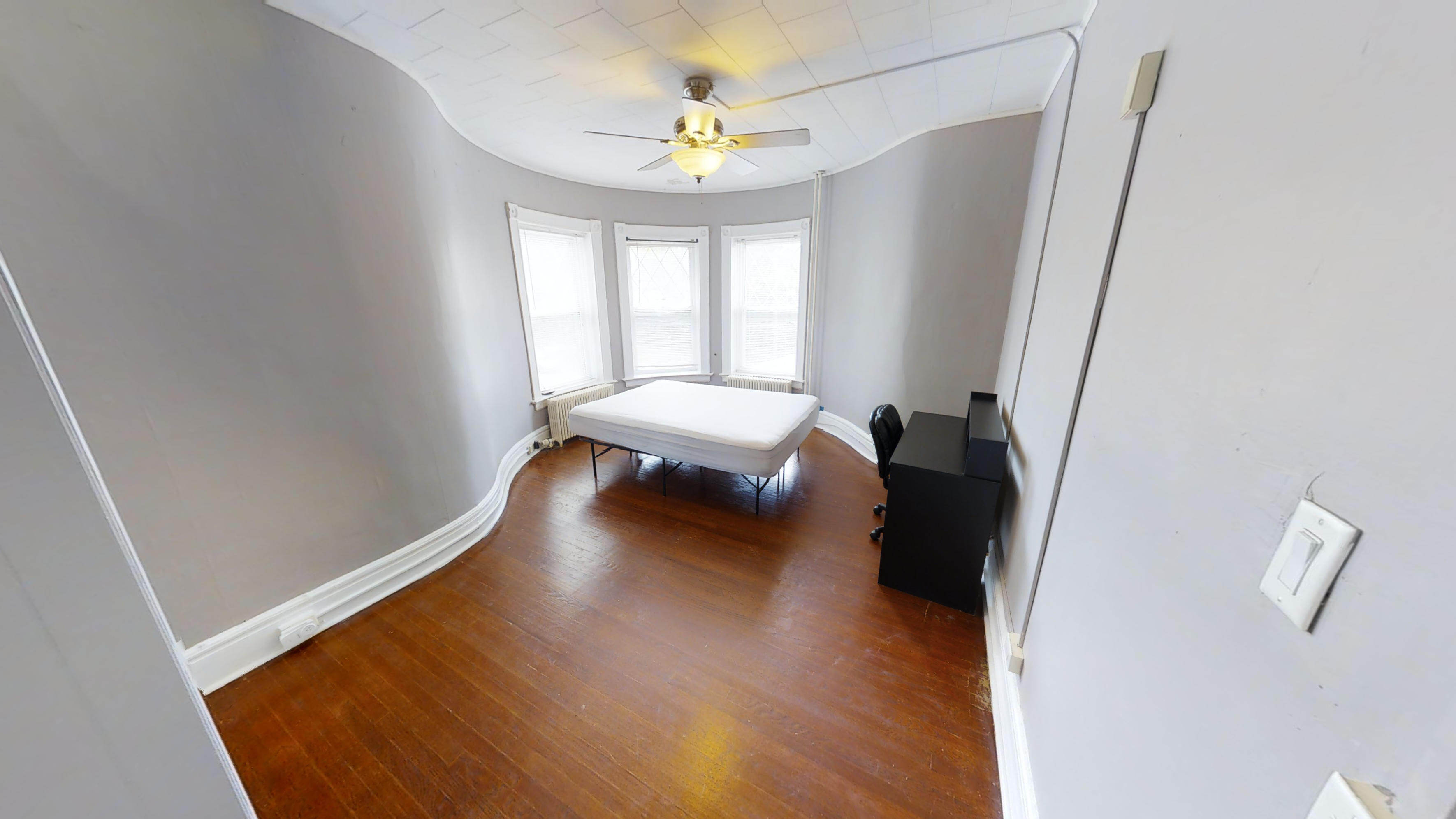 2 bed 1 bath-Apartment 5