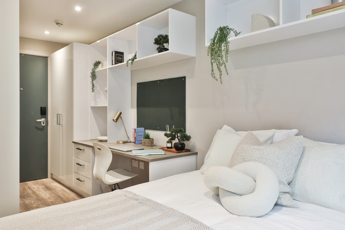 Classic 3 Bed Apartment