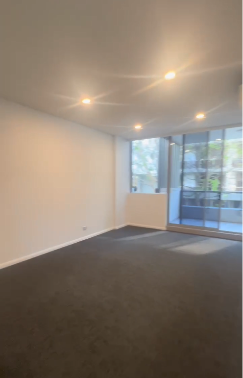 2 bed 1 bath-4xx