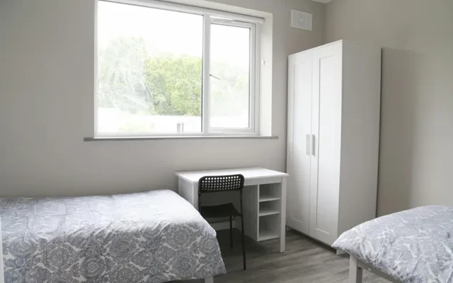 Bed in a comfy twin bedroom, in Glasnevin 1