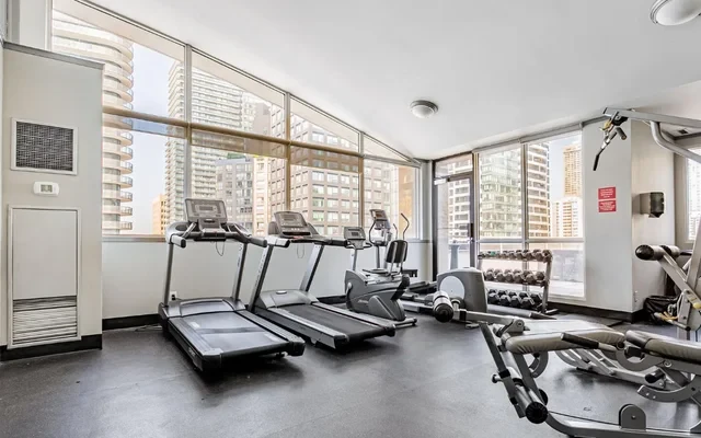 The Residences Of 555 Yonge Street 4