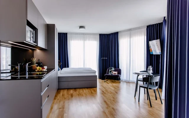 Executive Studio 1