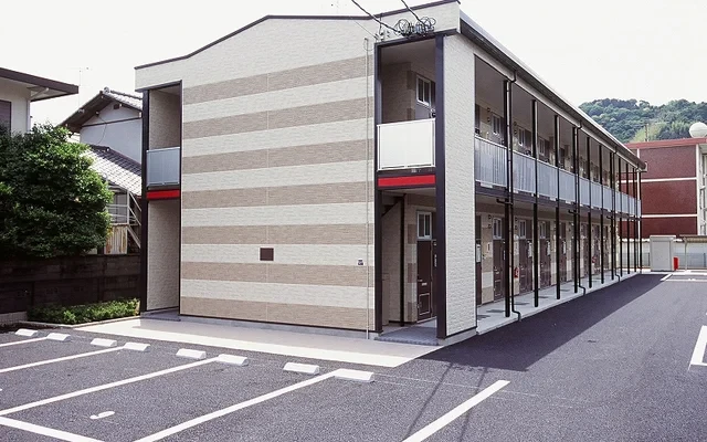 レオパレスリジエール 4