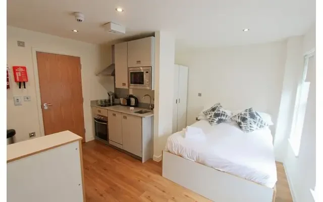 Prince Street, BS1 4PH 3