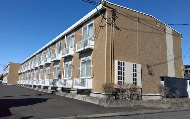 レオパレスクリスタルガーデン 3