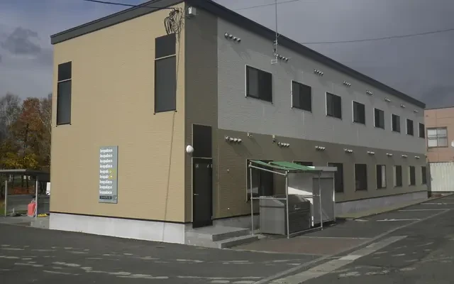 レオパレスシャルマンⅢ 0