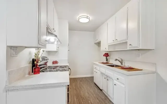 Woodman Apartments 4