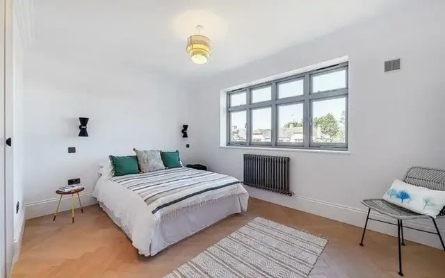 Chatsworth Road 12693# 3
